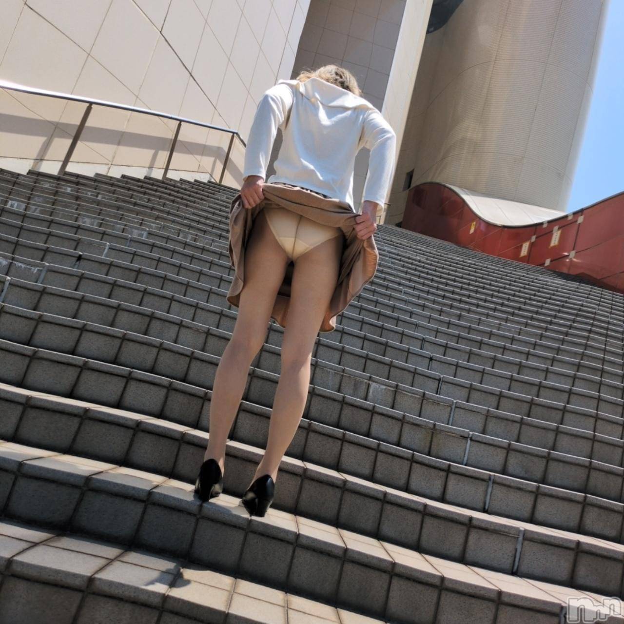 三条デリヘル新潟三条燕ちゃんこ(ニイガタサンジョウツバメチャンコ)しおり(44)の2026年5月19日写メブログ「弥生35号室のお客様へ」
