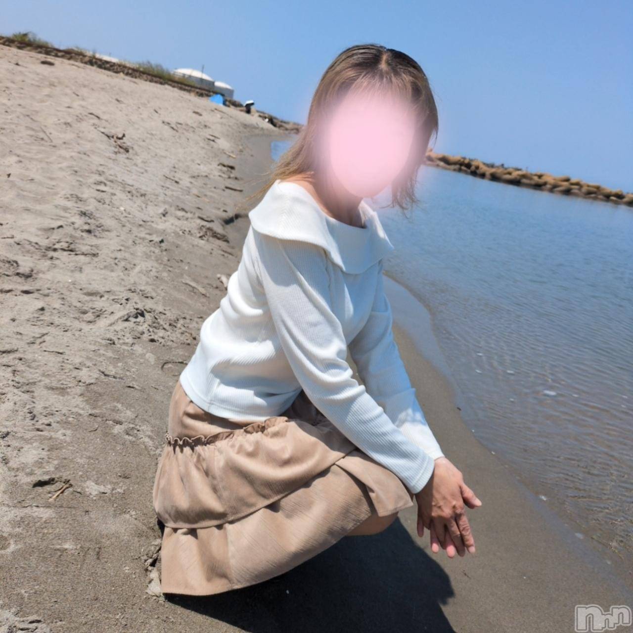 三条デリヘル新潟三条燕ちゃんこ(ニイガタサンジョウツバメチャンコ)しおり(44)の2026年5月27日写メブログ「フローレス5号室のお客様へ」