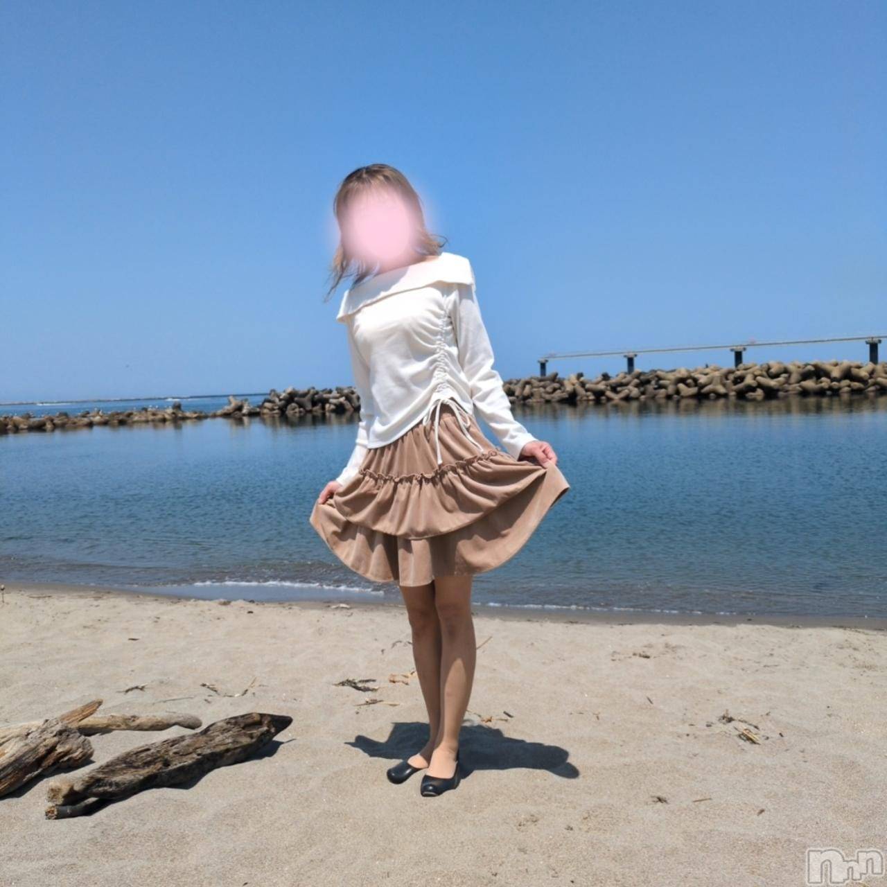 三条デリヘル新潟三条燕ちゃんこ(ニイガタサンジョウツバメチャンコ)しおり(44)の2026年6月9日写メブログ「9日(火)出勤します」