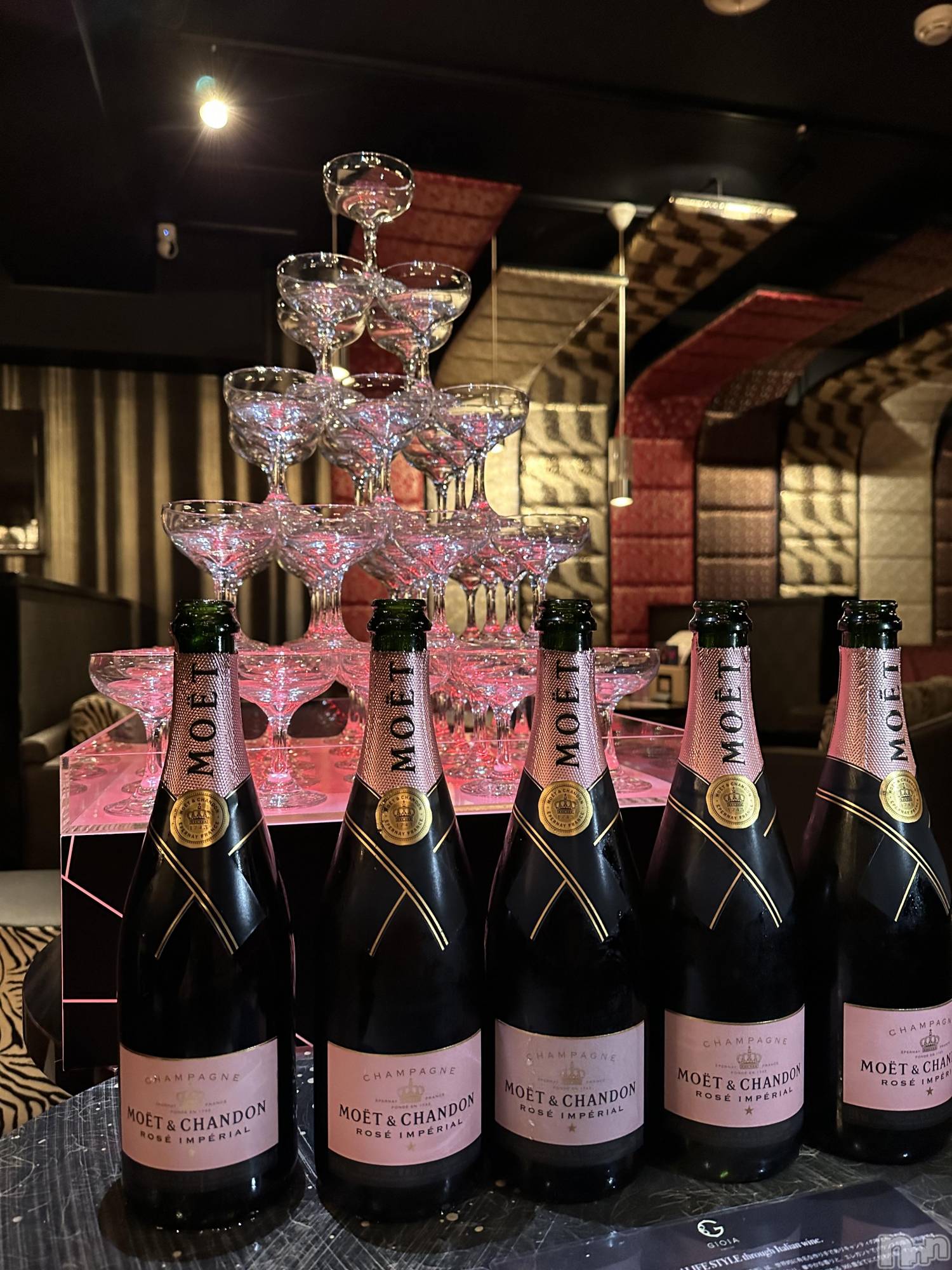 ƲХ顦THE LOUNGE (饦󥸥ե) 2024ǯ517̥֥֤路🍾✨