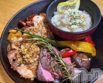 長岡デリヘル純・無垢(ジュンムク)あゆ☆地元新潟ギャル(21)の2023年8月3日写メブログ「食テロ🥩🍴」