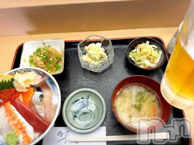 新潟人妻デリヘル 熟女の風俗 最終章(ジュクジョノフウゾクサイシュウショウ) ほのか(54)の12月5日写メブログ「回らないお寿司屋さん♪」