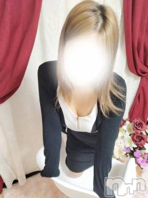 のりか(30) 身長157cm、スリーサイズB83(C).W57.H84。松本発デリヘル 松本人妻援護会(マツモトヒトヅマエンゴカイ)在籍。