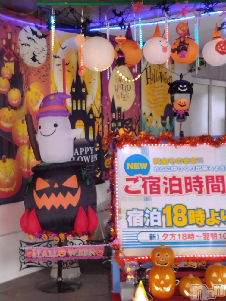 上越デリヘル上越最安値！奥様Deli急便(ジョウエツサイヤスネ！オクサマデリキュウビン) スレンダーエロ熟女　さやか(48)の10月25日写メブログ「ラフォーレさん」