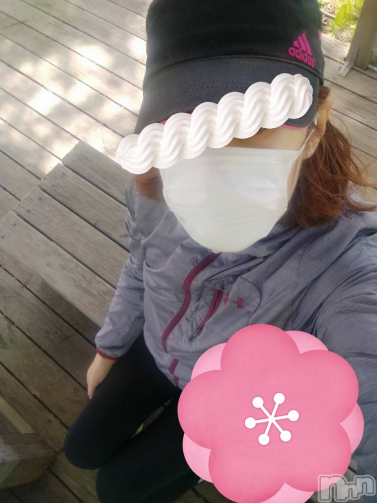 上越デリヘル上越最安値！奥様Deli急便(ジョウエツサイヤスネ！オクサマデリキュウビン) スレンダーエロ熟女　さやか(48)の4月19日写メブログ「今日は暑い位かな」