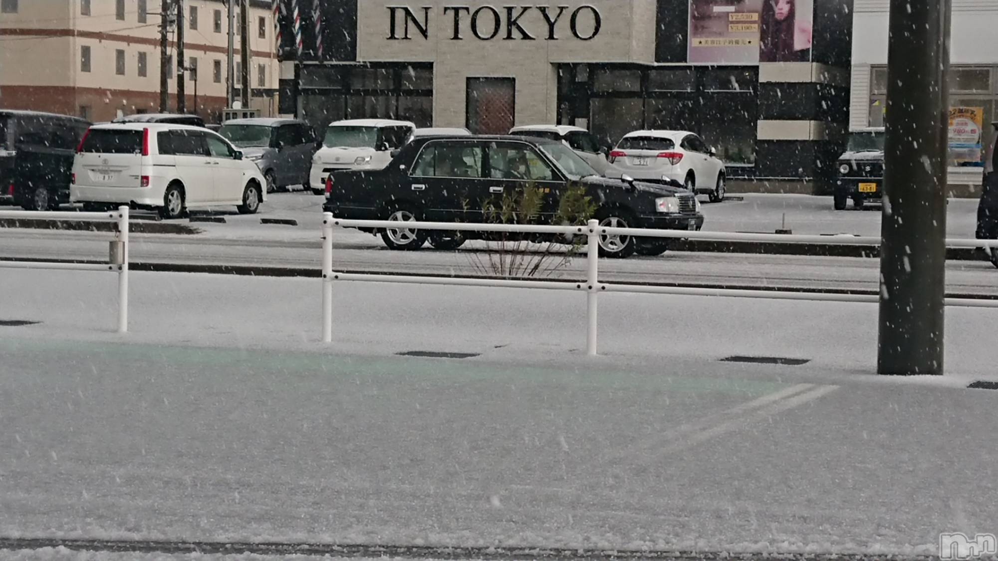 上越人妻デリヘル上越最安値！奥様Deli急便(ジョウエツサイヤスネ！オクサマデリキュウビン)スレンダーエロ熟女　さやか(48)の2023年12月17日写メブログ「⛄」