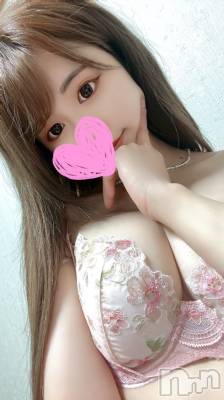 まひろ☆凄テク☆超美乳♪(22) 身長155cm、スリーサイズB87(F).W57.H86。松本発デリヘル Revolution(レボリューション)在籍。