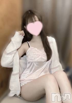 りりあちゃん(18) 身長161cm、スリーサイズB84(D).W55.H82。新潟手コキ sleepy girl在籍。