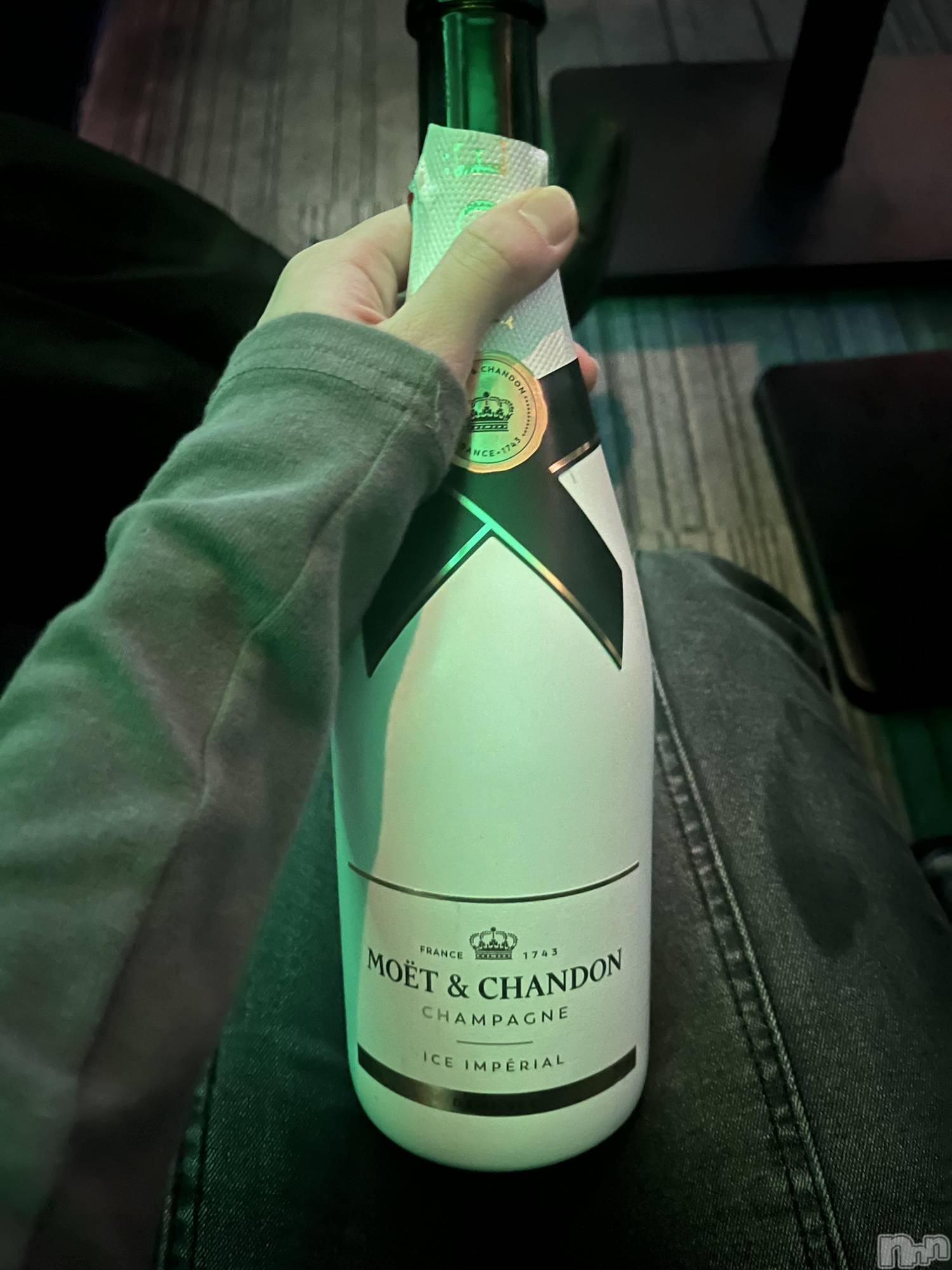 ��Į���ʥå��������륺�С�L'asile(�饸����) ��2025ǯ12��12���̥�֥����ֲڶ�������ष������