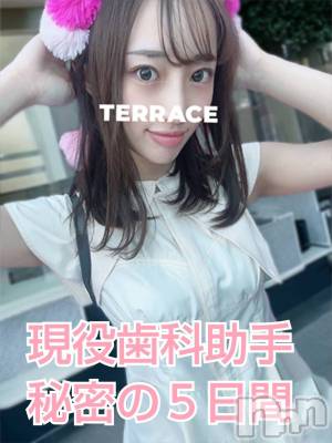 りこ◆現役歯科助手(22) 身長157cm、スリーサイズB87(E).W56.H84。長岡デリヘル TERRACE(テラス)在籍。