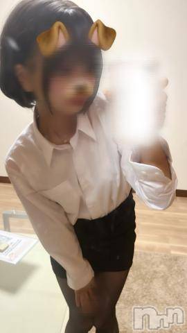 新潟デリヘル新潟風俗Noel-ノエル-(ノエル)ゆの(18)の2023年10月7日写メブログ「どっちかいいかな？？？🫣💗」