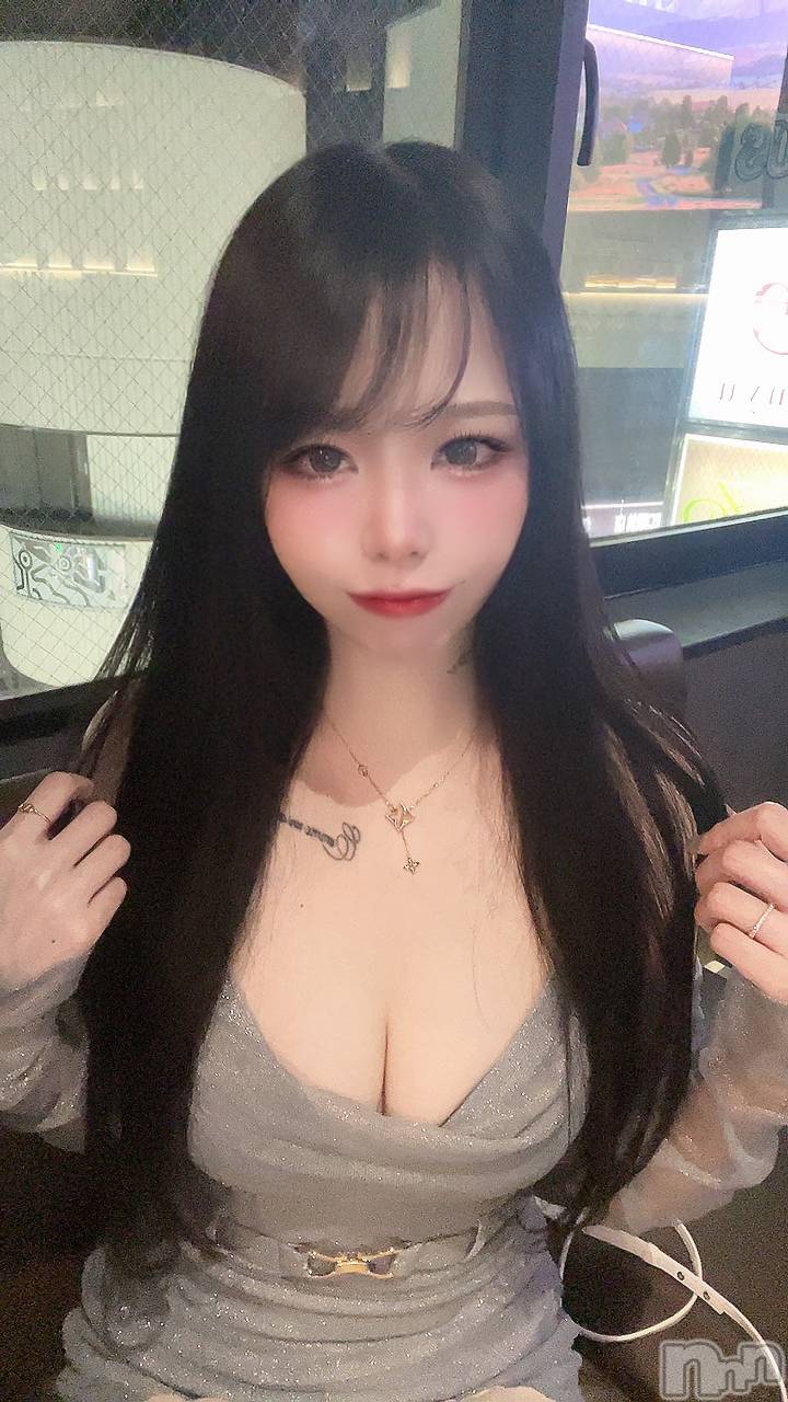 ܱʥå륺СLounge e'myu(饦󥸡ߥ塼) 2025ǯ418ֶ̥֥