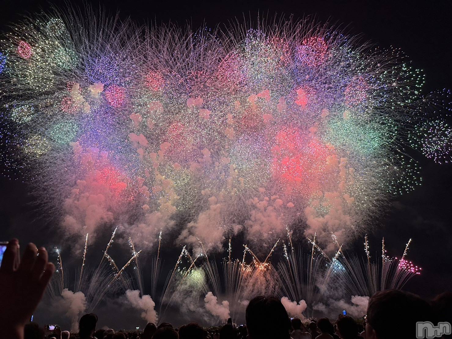 Х顦ֽϽХ Lips(奯祭Хåץ) 2023ǯ813ֲ̥֥ƤȤäġ