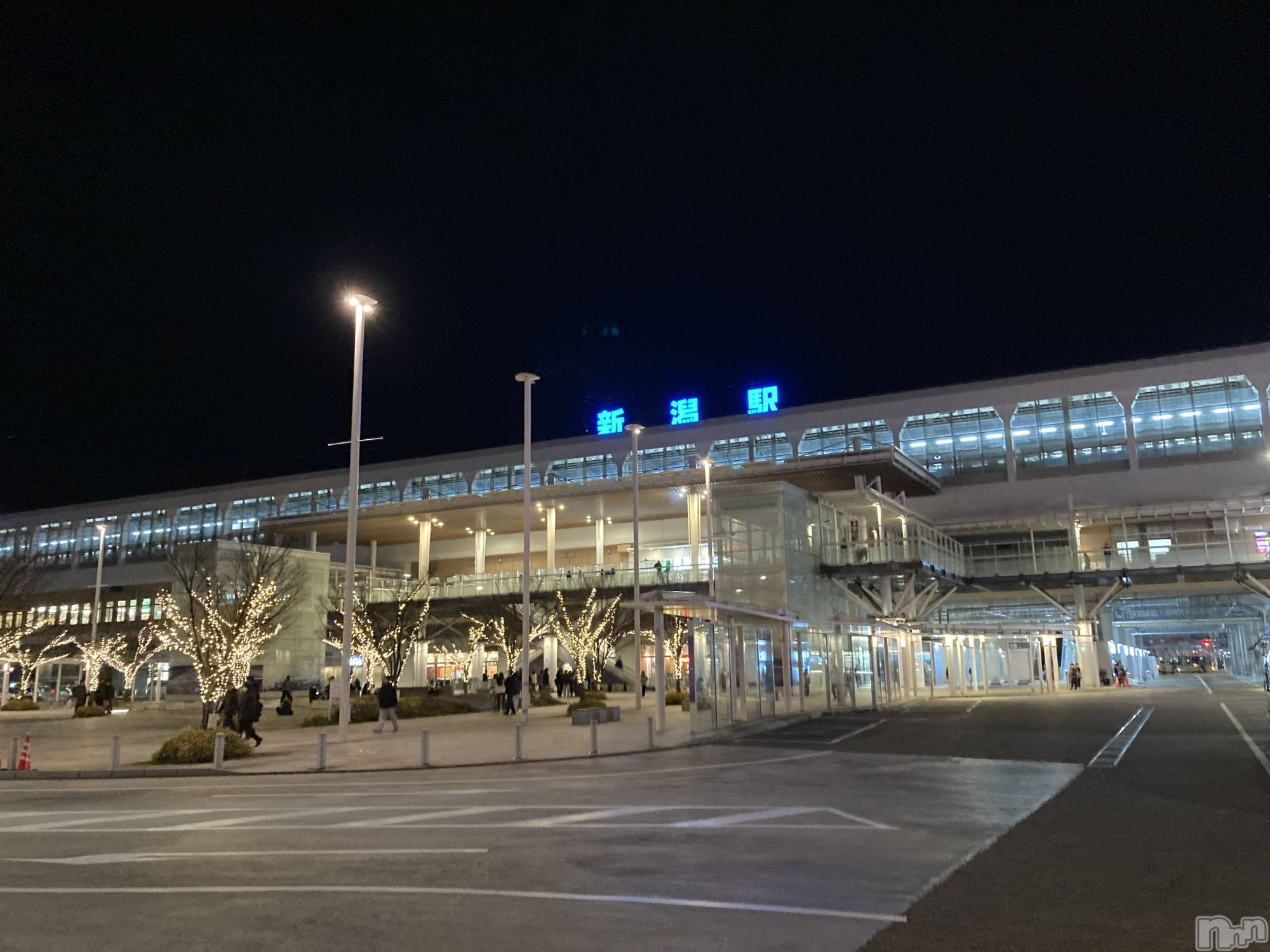 �����������Х��顦����ֽϽ�����Х��� Lips(���奯���祭��Х����åץ�) ��2025ǯ12��21���̥�֥����ֵפ��֤�ˡ�✨��