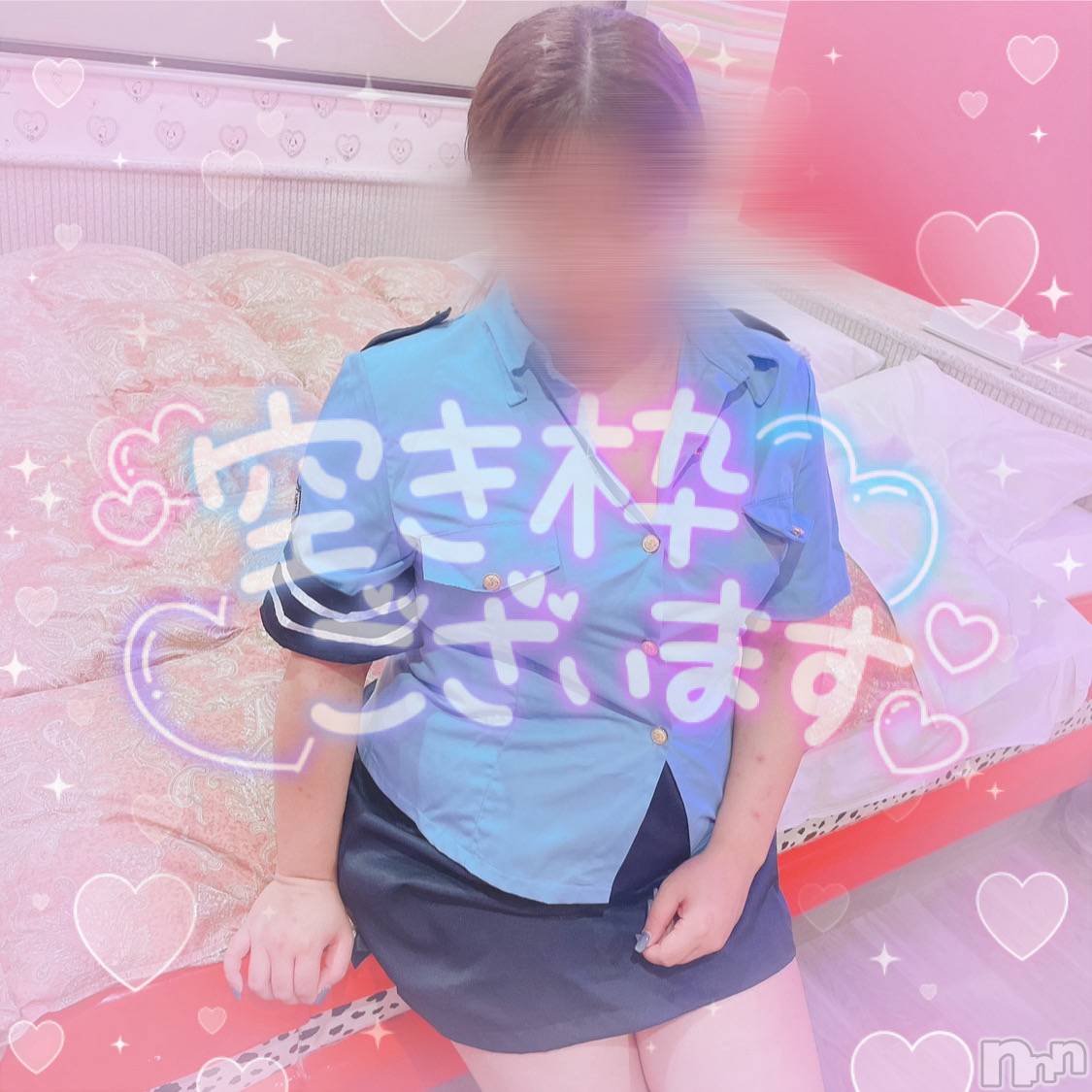 上越人妻デリヘル上越最安値！奥様Deli急便(ジョウエツサイヤスネ！オクサマデリキュウビン)激レア単発「出勤　しゅり(26)の2023年10月25日写メブログ「１６時からに変更っっ！」