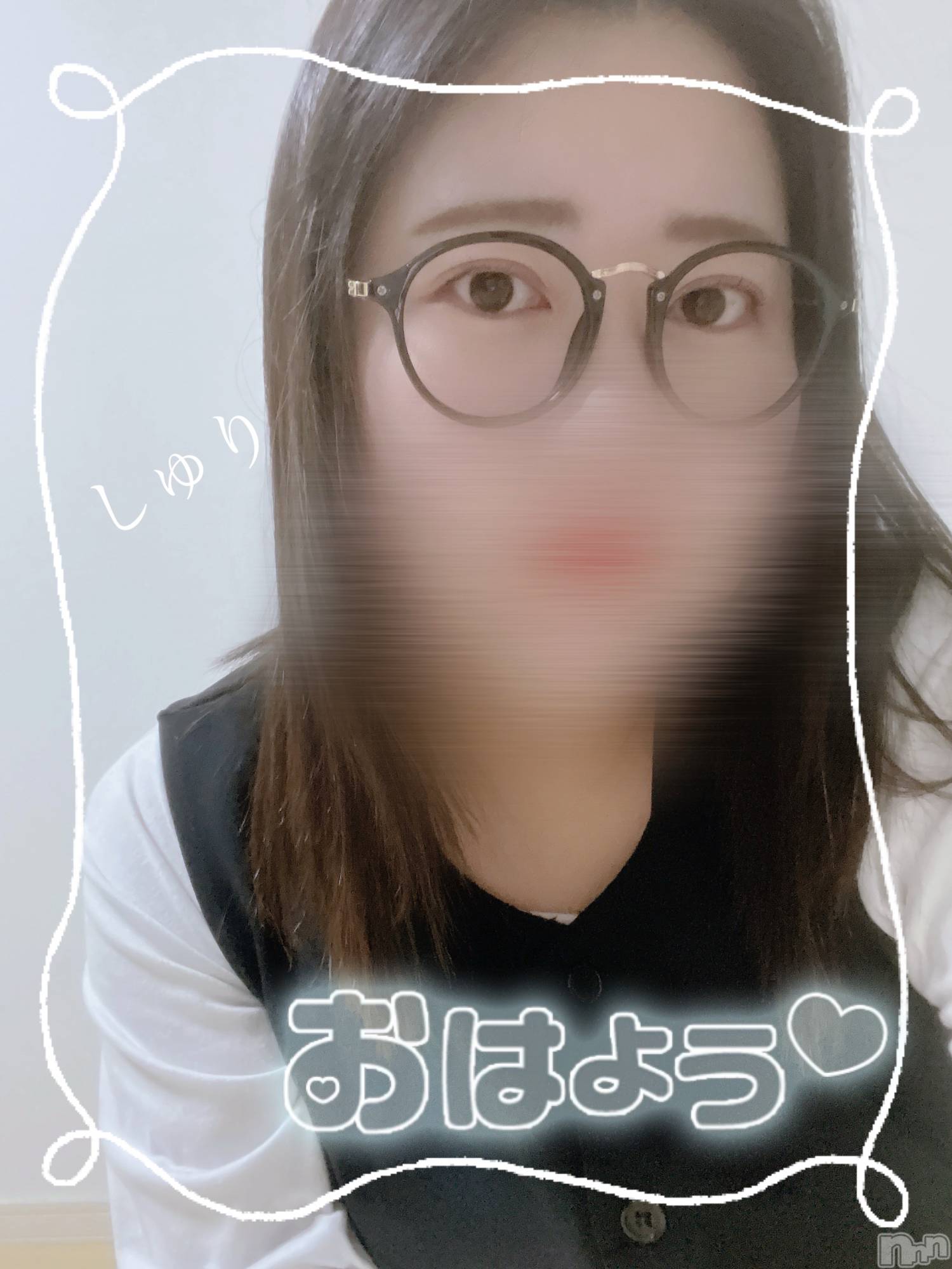 上越デリヘル上越最安値！奥様Deli急便(ジョウエツサイヤスネ！オクサマデリキュウビン)激レア単発「出勤　しゅり(26)の2025年10月29日写メブログ「おはよんっ」