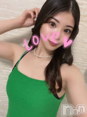 りさ☆ご奉仕系美少女(21) 身長162cm、スリーサイズB86(D).W56.H85。松本発デリヘル Revolution(レボリューション)在籍。