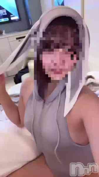 まりんの動画 出勤してます🐰🤍