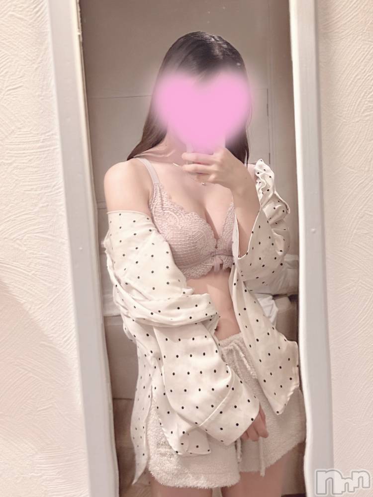 新潟手コキsleepy girl(スリーピーガール) しほちゃん(19)の8月23日写メブログ「出勤したよ❤️‍🔥」