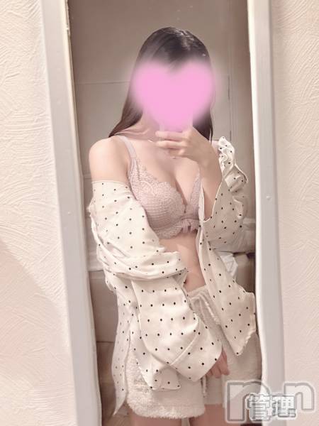 新潟手コキsleepy girl(スリーピーガール)しほちゃん(19)の2023年11月27日写メブログ「出勤します🫧」
