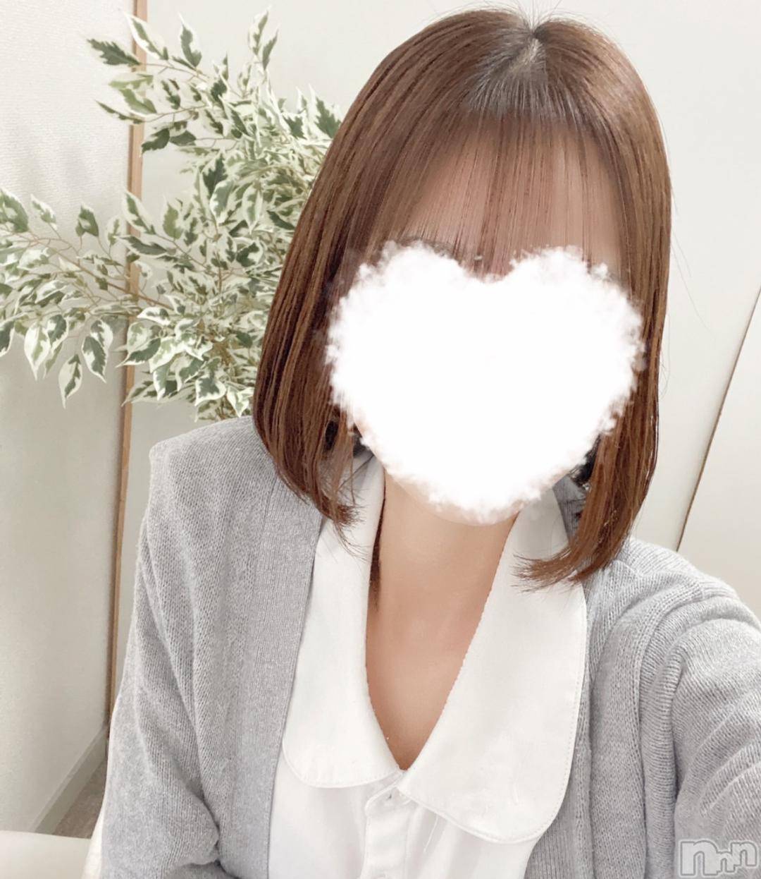 新潟手コキsleepy girl(スリーピーガール)しょこらちゃん(18)の2024年11月11日写メブログ「太い派❓細い派❓」