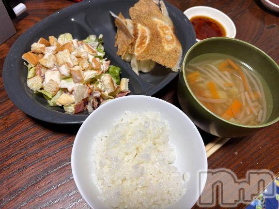 新潟デリヘル新潟人妻　2nd Wife(セカンドワイフ)みやび奥様(28)の2026年1月8日写メブログ「面白い話です…笑」