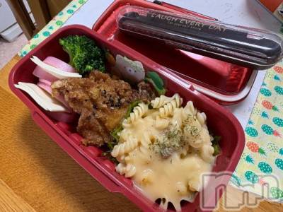 新潟デリヘル 新潟人妻　2nd Wife(セカンドワイフ) みやび奥様(28)の10月24日写メブログ「気合いだっ」