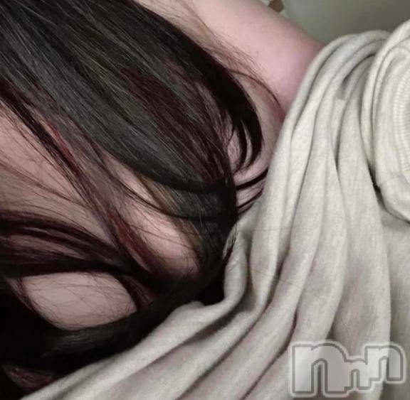 新潟人妻デリヘル新潟人妻　2nd Wife(セカンドワイフ) もも奥様(25)の5月1日写メブログ「夢精？」