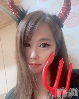 楓(ヒミツ) 身長154cm、スリーサイズB().W.H。長野おっパブ MILKYHEART(ミルキーハート)在籍。