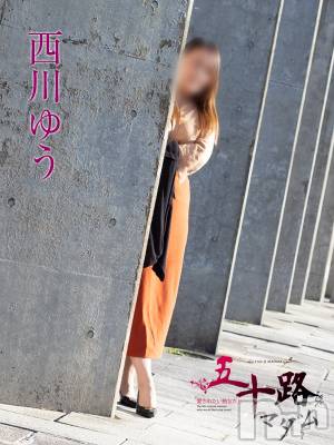 西川ゆう(42) 身長165cm、スリーサイズB86(E).W75.H91。新潟デリヘル 五十路マダム新潟店(カサブランカグループ)(イソジマダムニイガタテン)在籍。