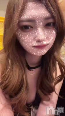���졢���̤˥�������