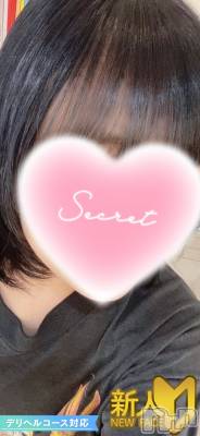 ひな(A)(19) 身長153cm、スリーサイズB83(C).W57.H84。新潟デリヘル A在籍。