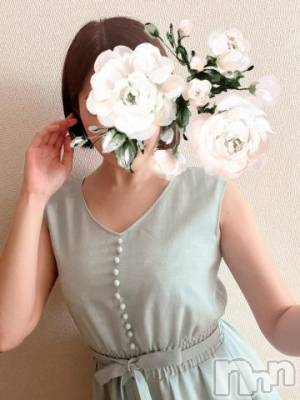 新潟人妻デリヘル 人妻不倫処　桃屋　新潟店(ヒトヅマフリンドコロモモヤ) なつみ・エロ顔キス魔(32)の11月14日写メブログ「出勤します」