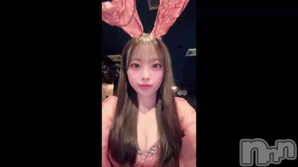 ��bunny👯‍��️🩷🤍��