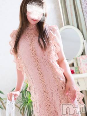 もえ・新人奥様(37) 身長158cm、スリーサイズB89(E).W58.H87。新潟人妻デリヘル 人妻不倫処　桃屋　新潟店(ヒトヅマフリンドコロモモヤ)在籍。