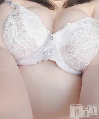 りつ(27) 身長161cm、スリーサイズB114(G以上).W99.H114。三条ぽっちゃり 新潟三条燕ちゃんこ(ニイガタサンジョウツバメチャンコ)在籍。