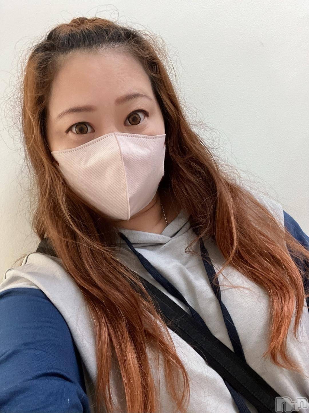 新潟人妻デリヘル熟女の風俗 最終章(ジュクジョノフウゾクサイシュウショウ)れな(47)の2024年10月30日写メブログ「💞 産婦人科なう 💞」