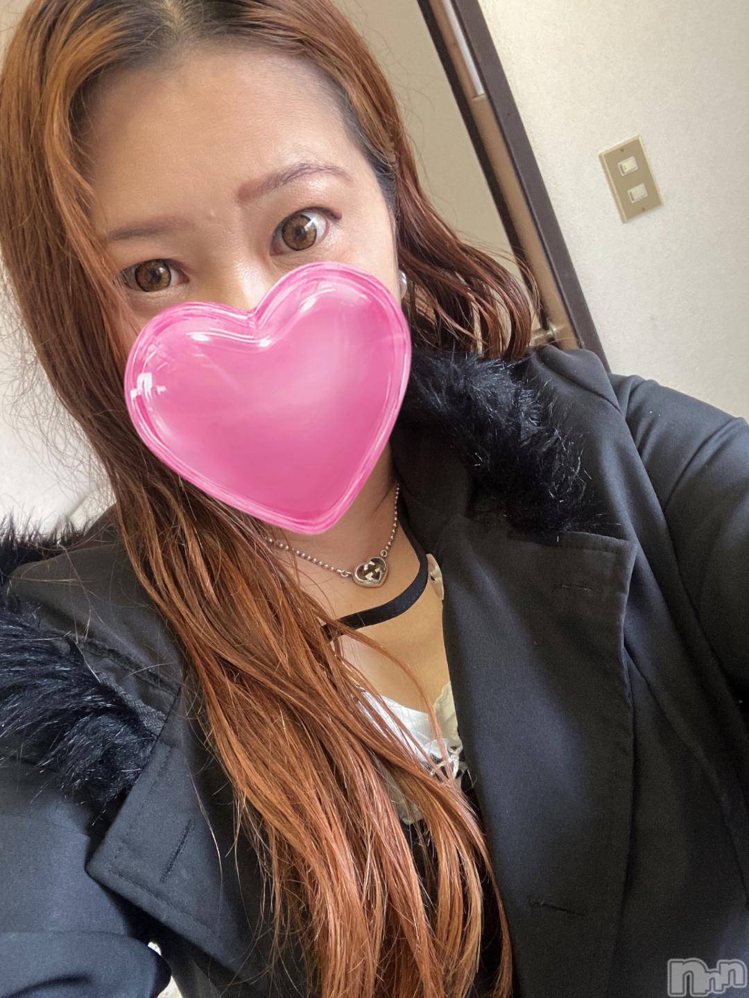 新潟人妻デリヘル熟女の風俗 最終章(ジュクジョノフウゾクサイシュウショウ)れな(47)の2024年11月4日写メブログ「💞 待機中(´・ω・｀)ﾀｲｷﾁｭｳ 💞」
