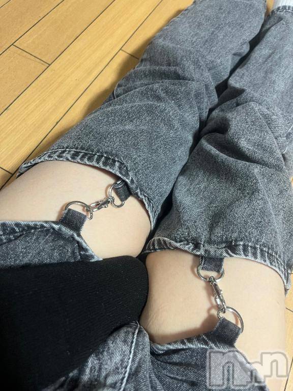 三条デリヘル新潟デリヘル倶楽部　三条店(ニイガタデリヘルクラブ　サンジョウテン)あい(19)の2024年12月21日写メブログ「事件発生時の服装です」