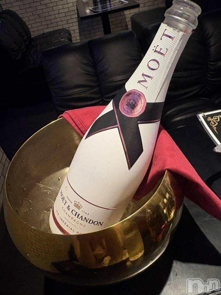 ��Ʋ����Х��顦�����clubTiara(�ƥ�����) �Τ��8��17���̥�֥����֤��������εפ��֤�νжФǤ��á���