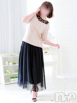 つぐみ(35) 身長164cm、スリーサイズB86(D).W60.H86。長岡人妻デリヘル 長岡人妻市在籍。