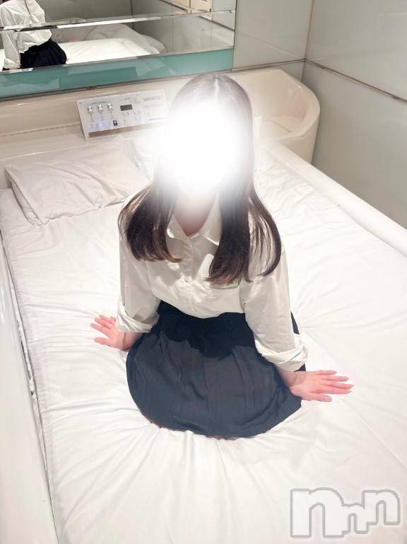 長岡デリヘルROOKIE(ルーキー) まこ☆プラチナ(20)の8月28日写メブログ「出勤🐰」