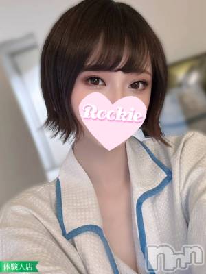 かんな☆現役モデル(22) 身長162cm、スリーサイズB85(D).W54.H83。長岡デリヘル ROOKIE(ルーキー)在籍。