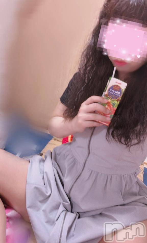 長岡人妻デリヘル多彩妻(タサイヅマ)かりん(38)の2025年8月19日写メブログ「🍅😳」