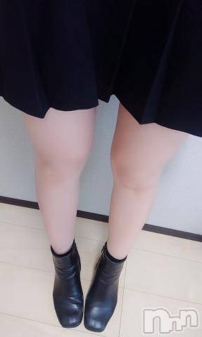 新潟人妻デリヘル熟女の風俗 最終章(ジュクジョノフウゾクサイシュウショウ)ひよこ(37)の2023年10月18日写メブログ「待機に⋯」