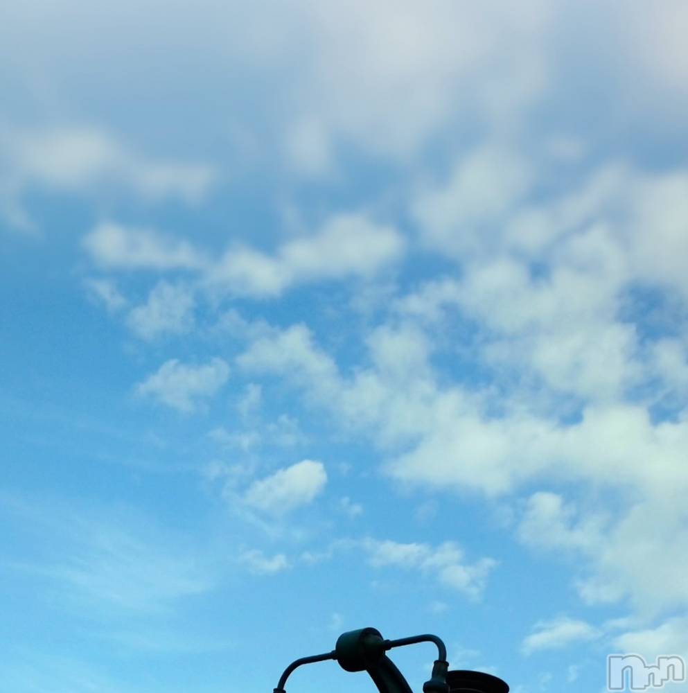 長岡デリヘルMimi(ミミ) ひな★月間RANK1位★(25)の7月2日写メブログ「出勤します😘」