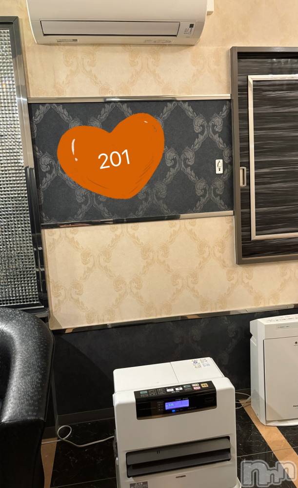 長岡デリヘルMimi(ミミ) ひな★月間RANK1位★(25)の1月4日写メブログ「裸族だから…」