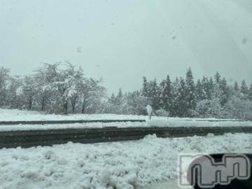 松本発デリヘル 松本人妻隊(マツモトヒトヅマタイ) ふうか(20)の11月27日写メブログ「出勤しました🫶」