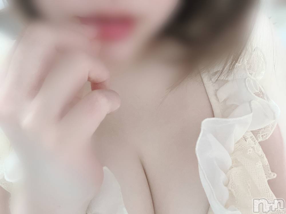 長岡人妻デリヘル長岡人妻市(ナガオカヒトヅマイチ) めい★プルプルの唇&ロリ顔(31)の11月7日写メブログ「寝落ち💤」