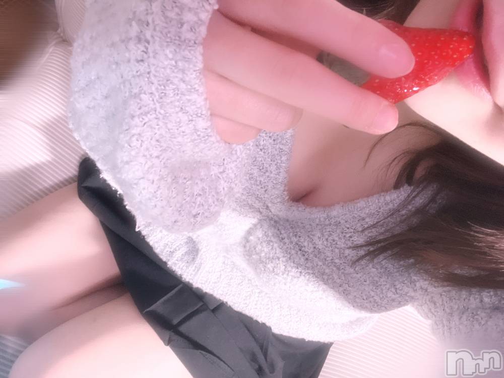 長岡人妻デリヘル長岡人妻市(ナガオカヒトヅマイチ) めい★プルプルの唇&ロリ顔(31)の12月3日写メブログ「すぎちゃんつながり👼🩵」